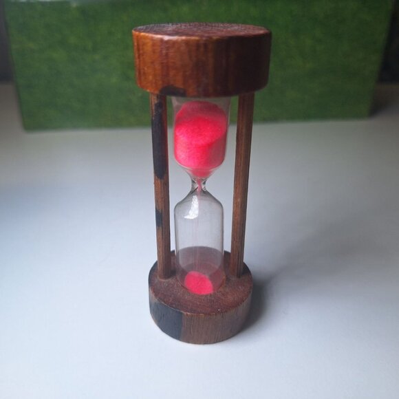 Wooden Sand Timer Hot Pink Minute Hourglass Vintage Game Night Replacement Piece - Picture 1 of 6